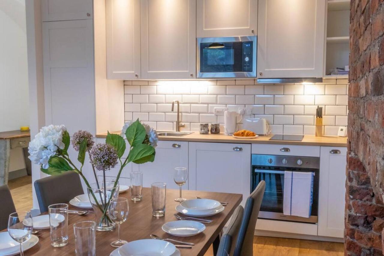 Pillo Rooms Serviced Apartments - Salford Manchester Dış mekan fotoğraf