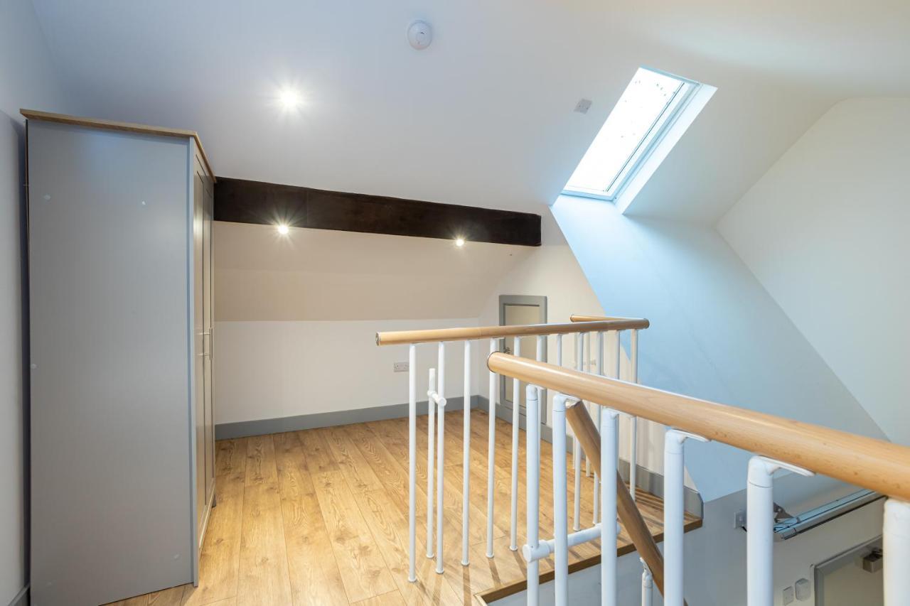 Pillo Rooms Serviced Apartments - Salford Manchester Dış mekan fotoğraf