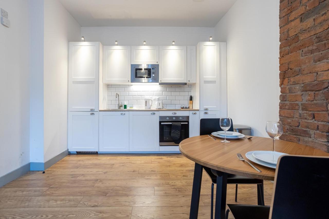 Pillo Rooms Serviced Apartments - Salford Manchester Dış mekan fotoğraf