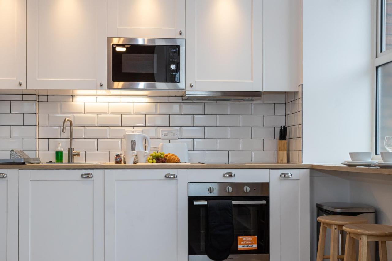 Pillo Rooms Serviced Apartments - Salford Manchester Dış mekan fotoğraf