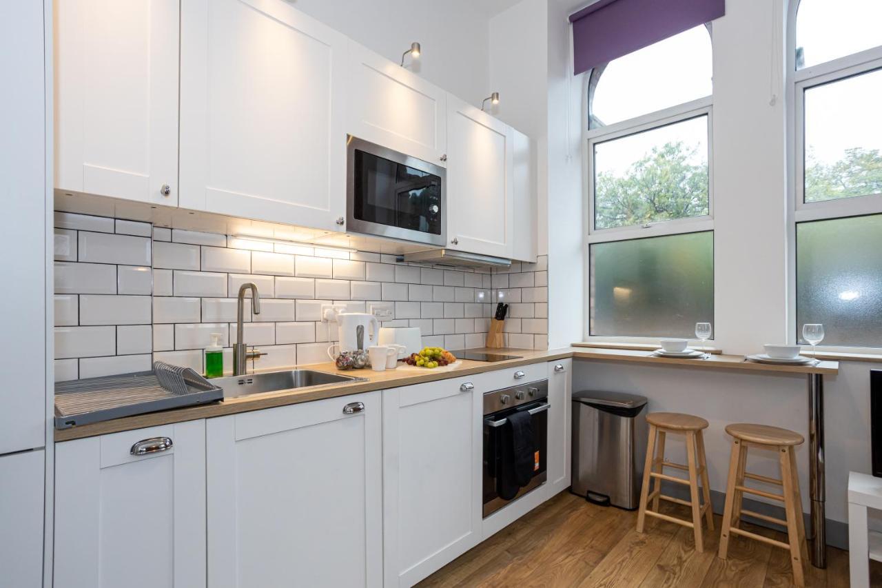 Pillo Rooms Serviced Apartments - Salford Manchester Dış mekan fotoğraf
