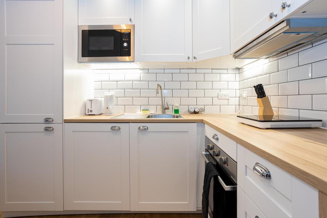 Pillo Rooms Serviced Apartments - Salford Manchester Dış mekan fotoğraf